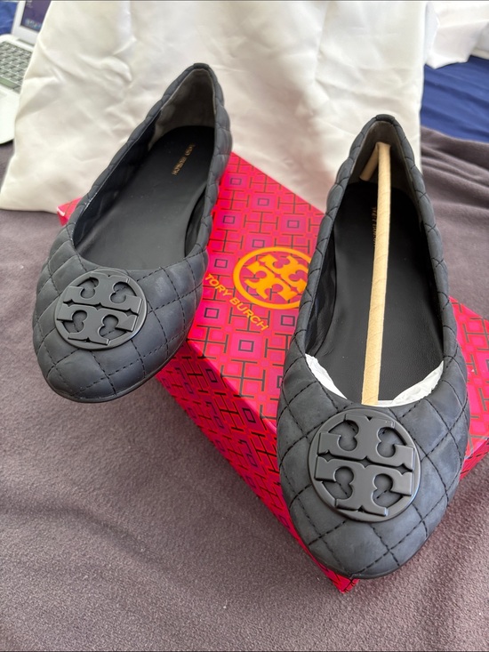 Tory Burch Shoes - Tory Burch Black Flats